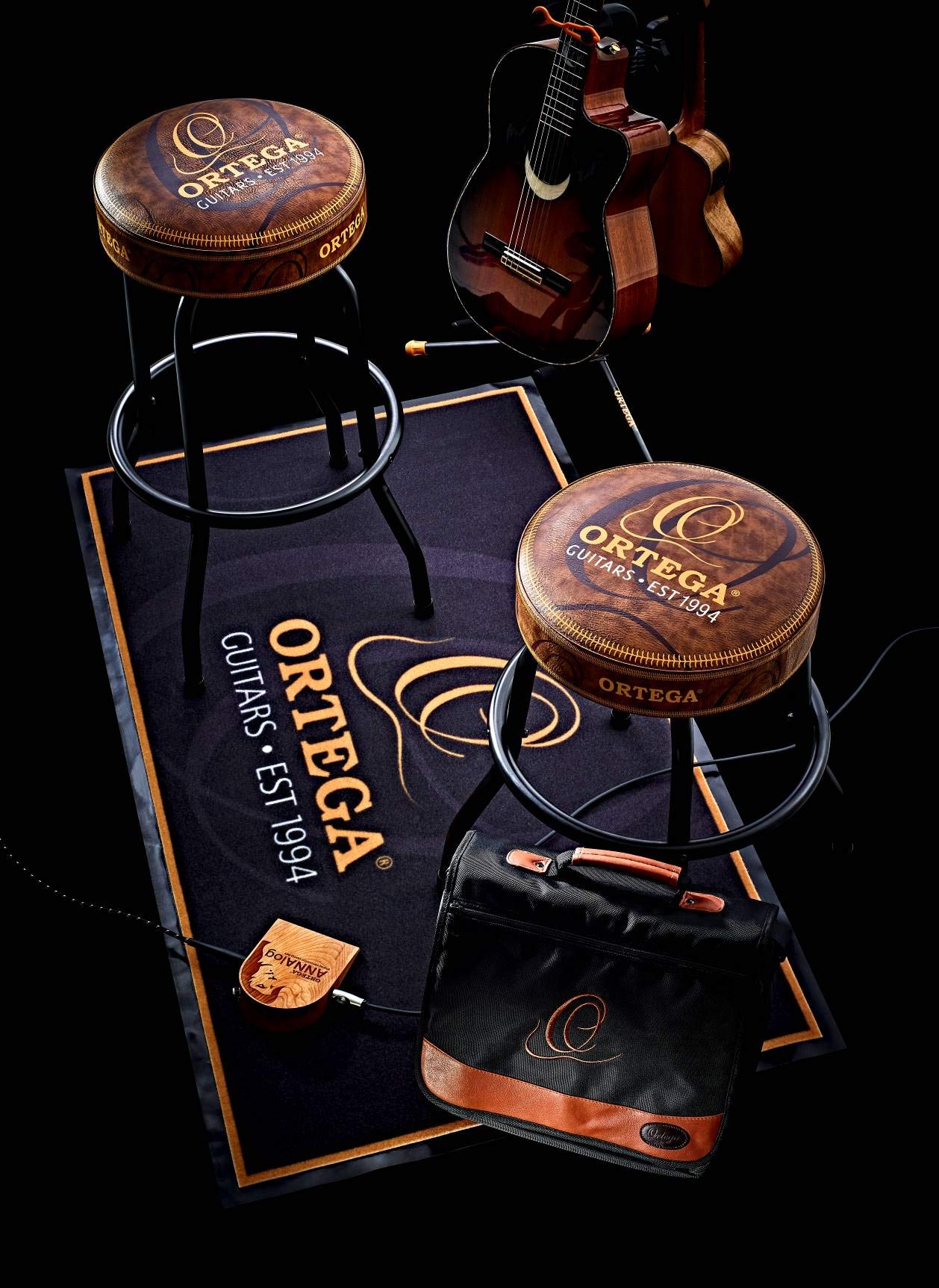 ortega-guitars-orug-tappeto-palco-antiscivolo-140x80-nero image 2