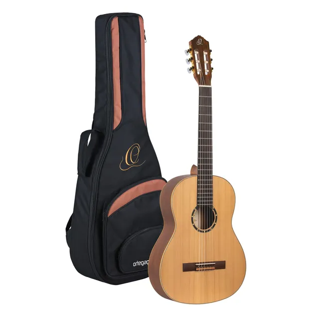 ortega-guitars-r131-chitarra-classica-4-4-cedro-massello-mogano-con-custodia image 1