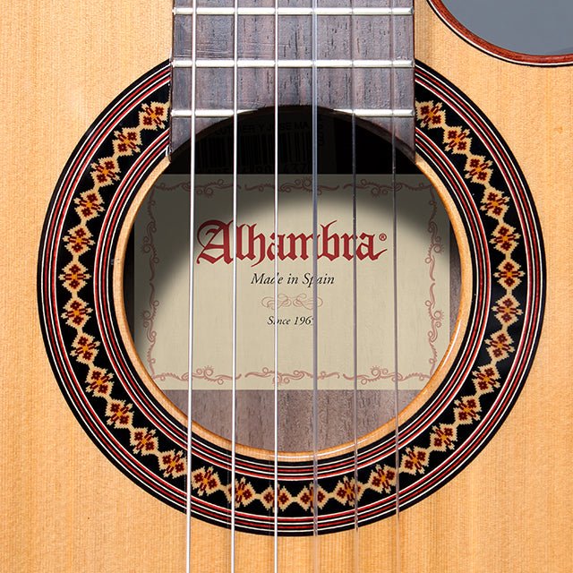 alhambra-guitarras-iberia-ziricote-4z-chitarra-classica-cutaway-elettrificata image 4