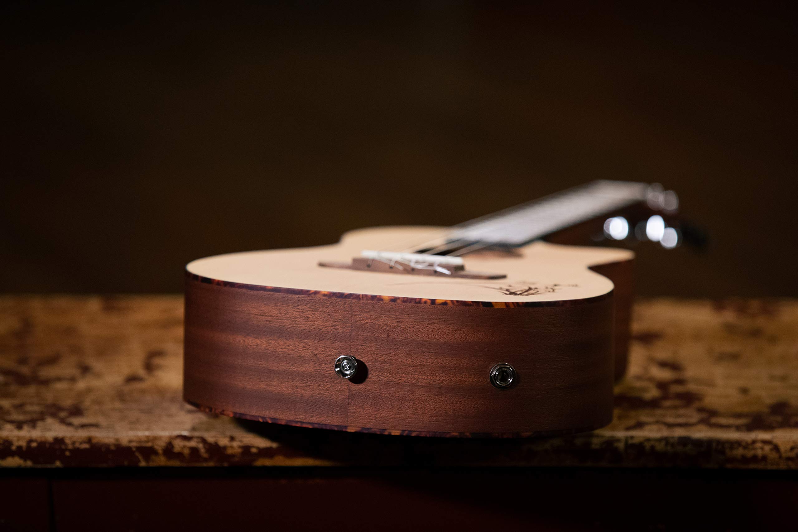 ortega-guitars-ru5ce-ba-ukulele-baritono-elettro-acustico-bonfire-series-abete-s image 7
