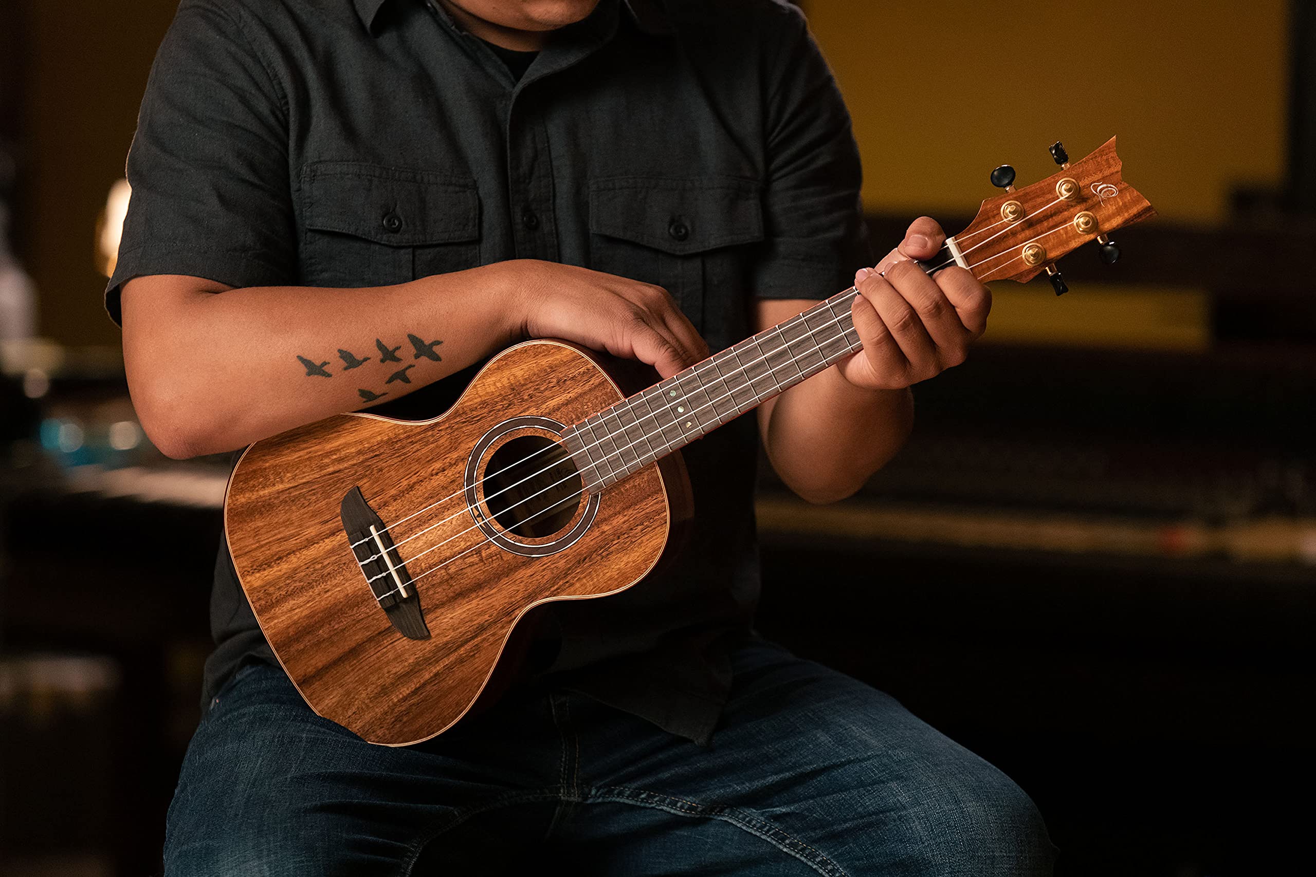 ortega-guitars-timber-series-ruaca-te-ukulele-tenore-acustico-acacia-natural image 6
