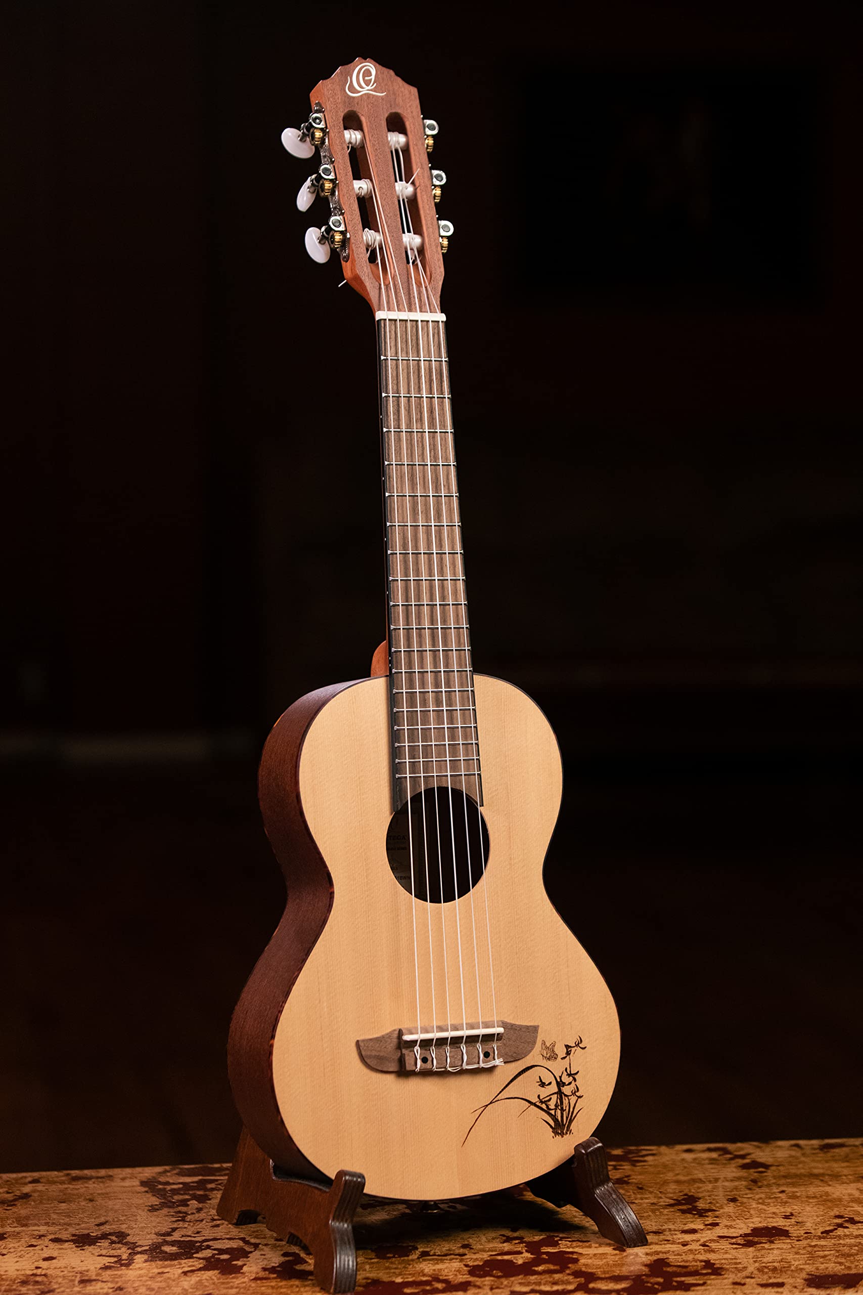 ortega-guitars-rgl5-mini-travel-guitarlele-6-corde-top-abete-laser image 2
