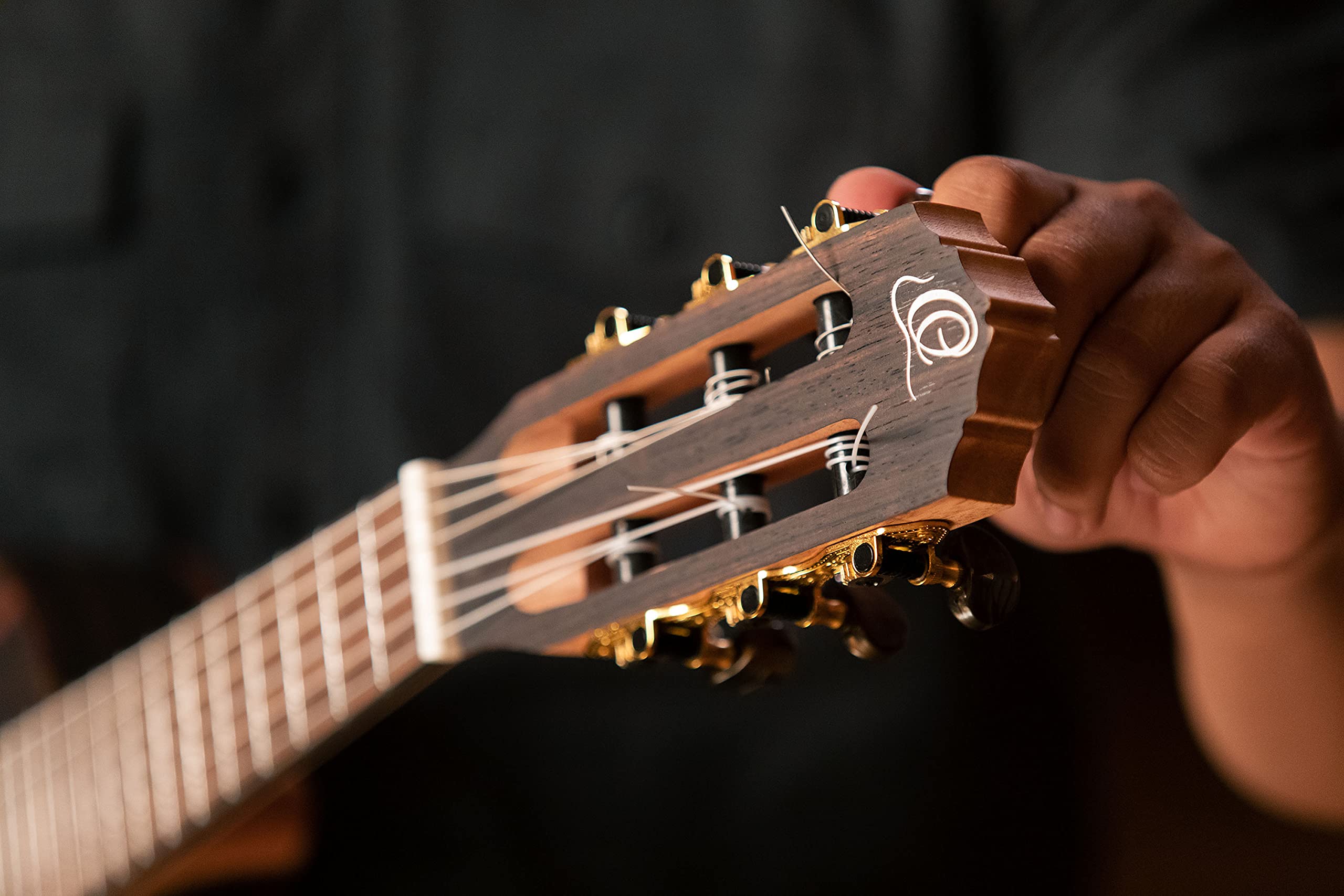 ortega-guitars-guitarlele-rgl5eb-travel-guitar-6-corde-ebano-e-mogano-serie-mini image 5