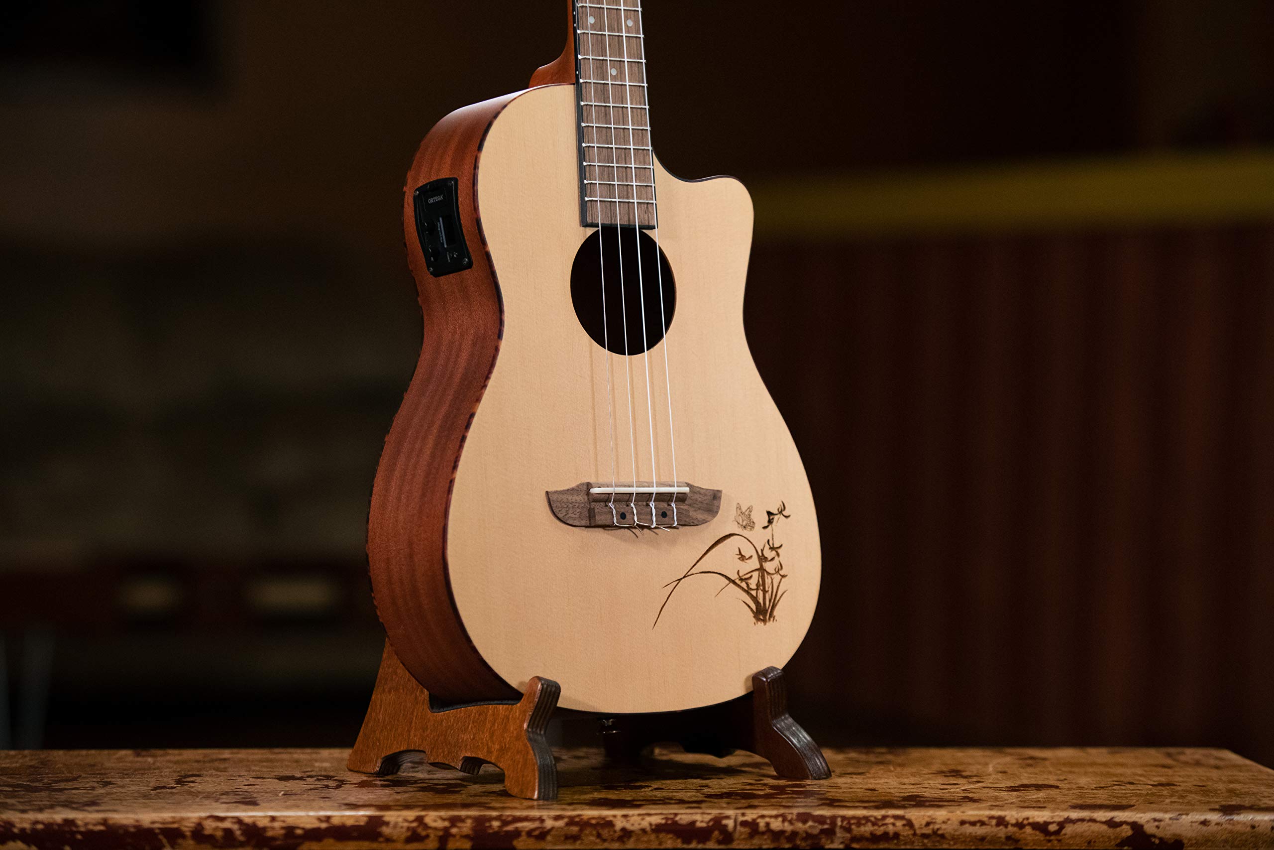 ortega-guitars-ru5ce-ba-ukulele-baritono-elettro-acustico-bonfire-series-abete-s image 5