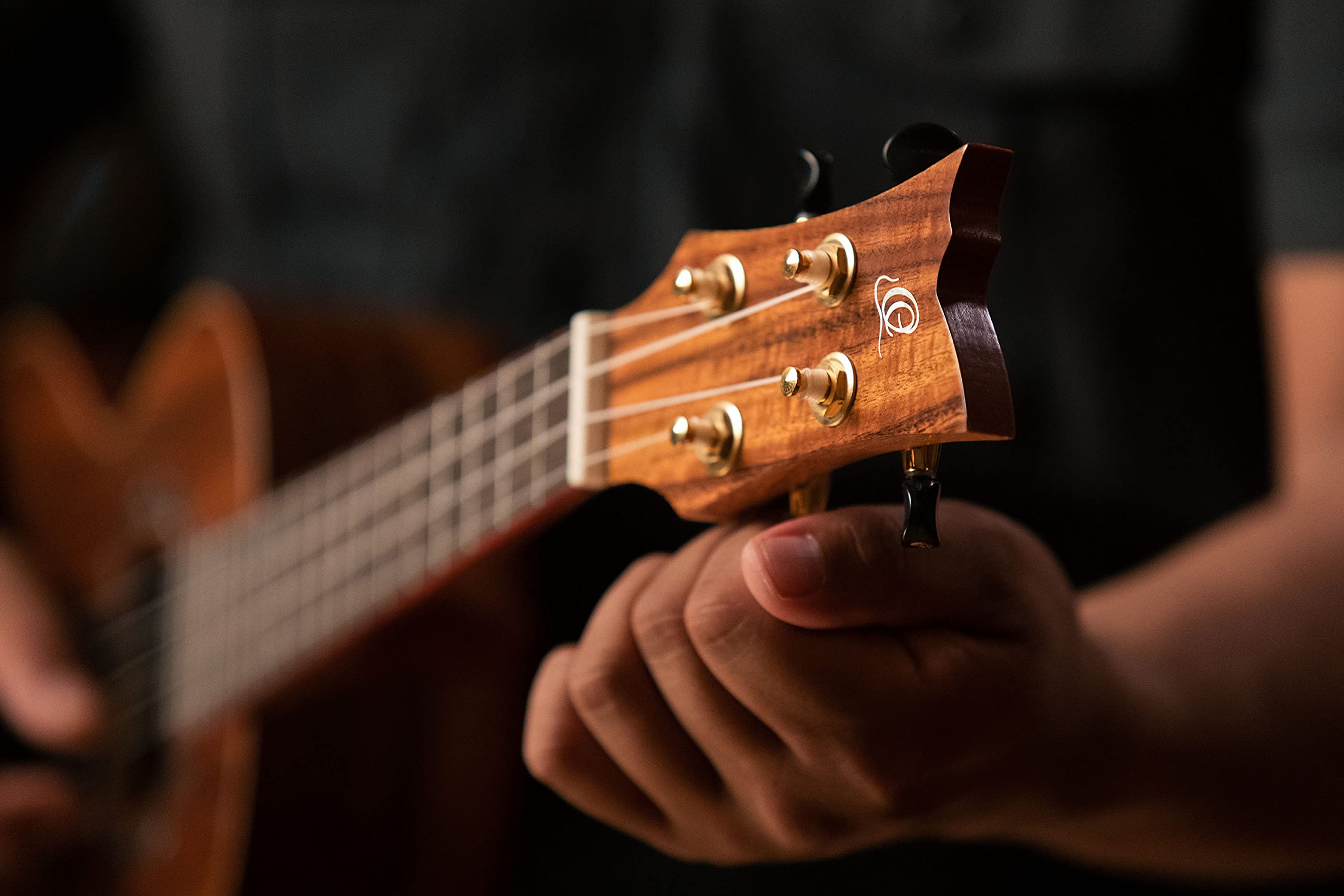 ortega-guitars-timber-series-ruaca-te-ukulele-tenore-acustico-acacia-natural image 5