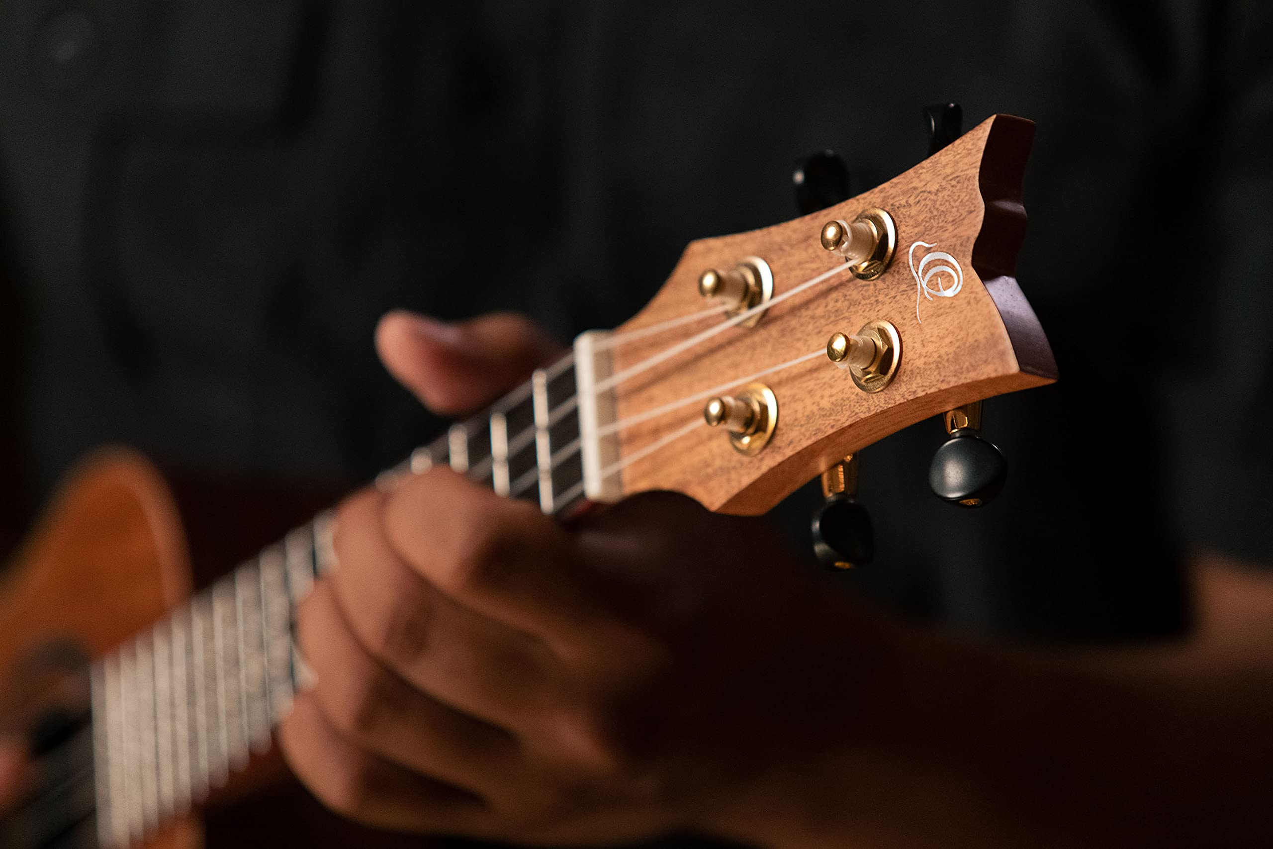 ortega-guitars-ruaca-cc-ukulele-concerto-acacia-con-borsa image 6