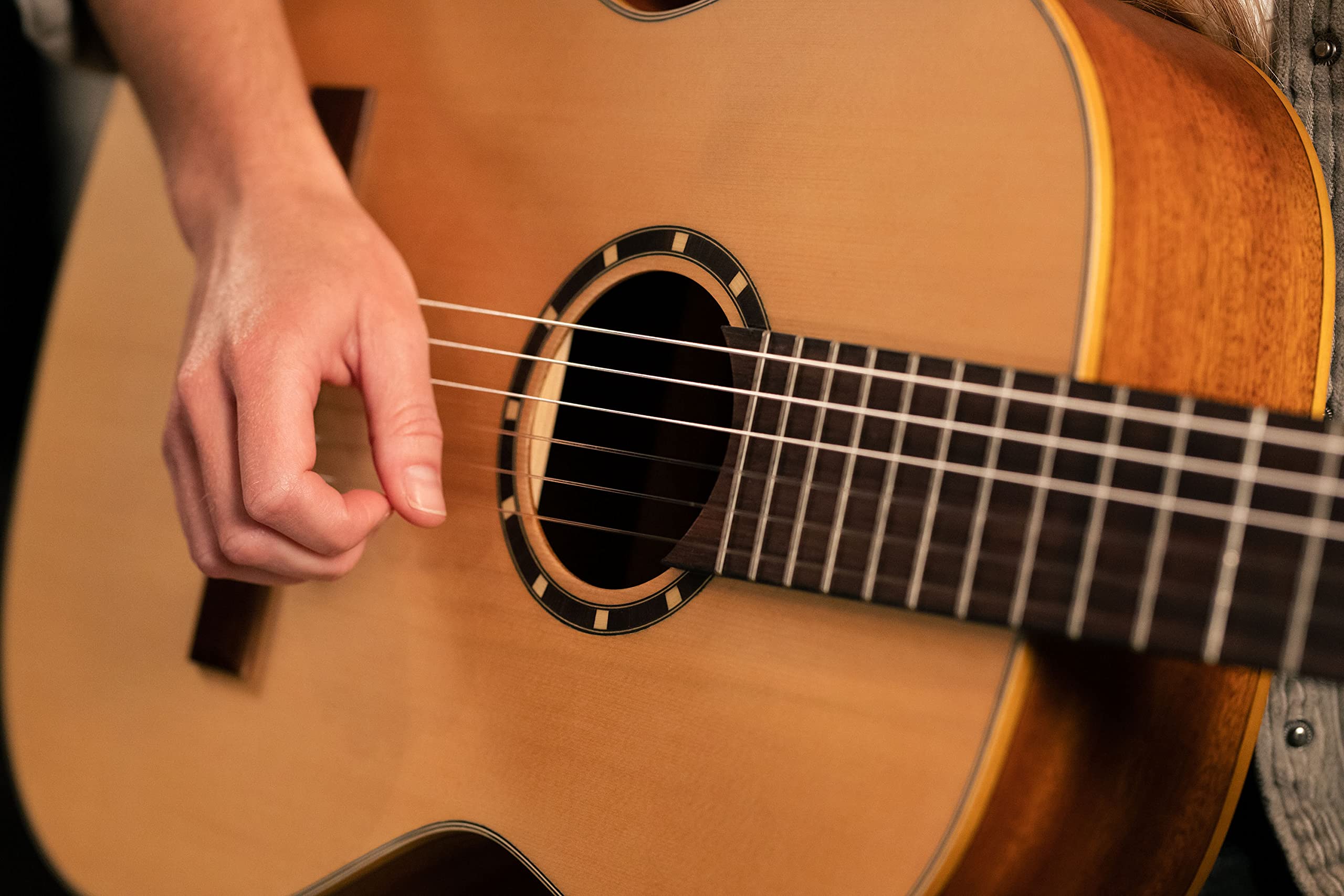 ortega-guitars-r121-7-8-chitarra-classica-concerto-7-8-in-mogano-abete-con-gig-b image 5