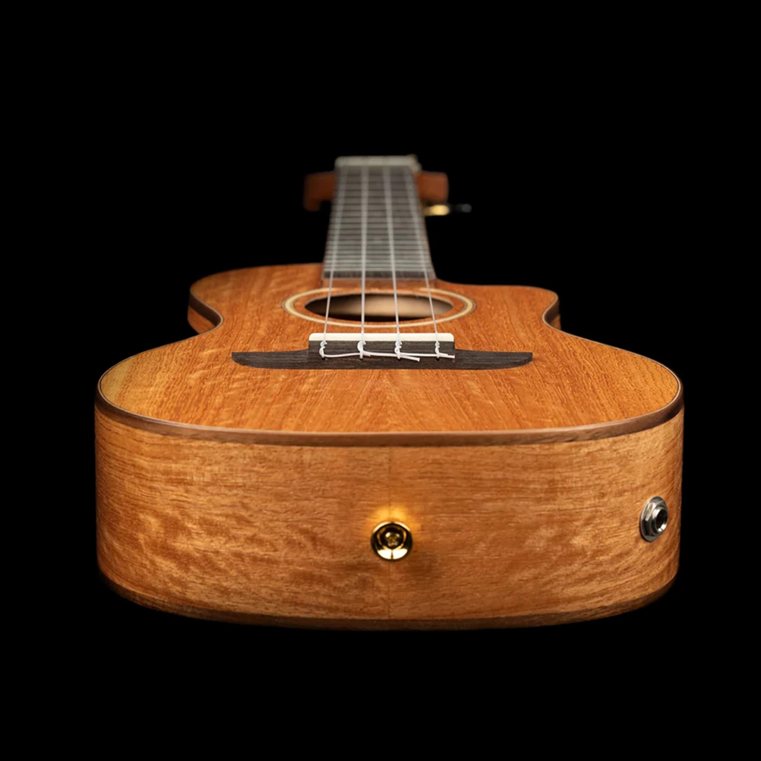 ortega-guitars-rumg-ce-ukulele-concerto-elettro-acustico-horizon-series-in-mango image 6