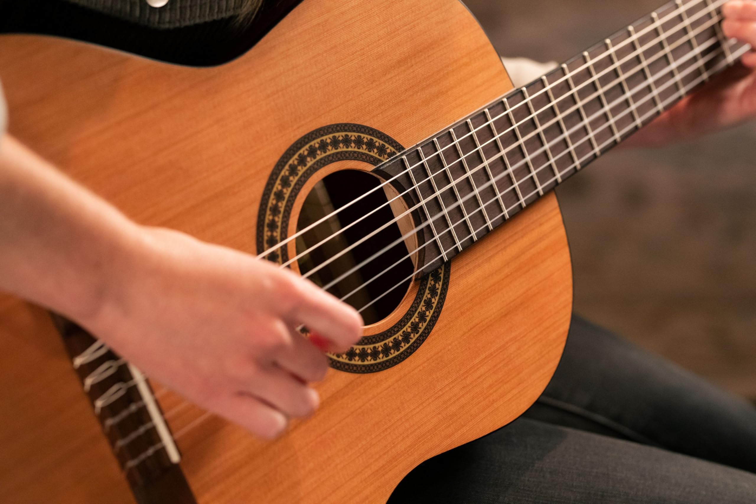 ortega-guitars-rstc5m-chitarra-classica-4-4-serie-student-top-cedro image 8