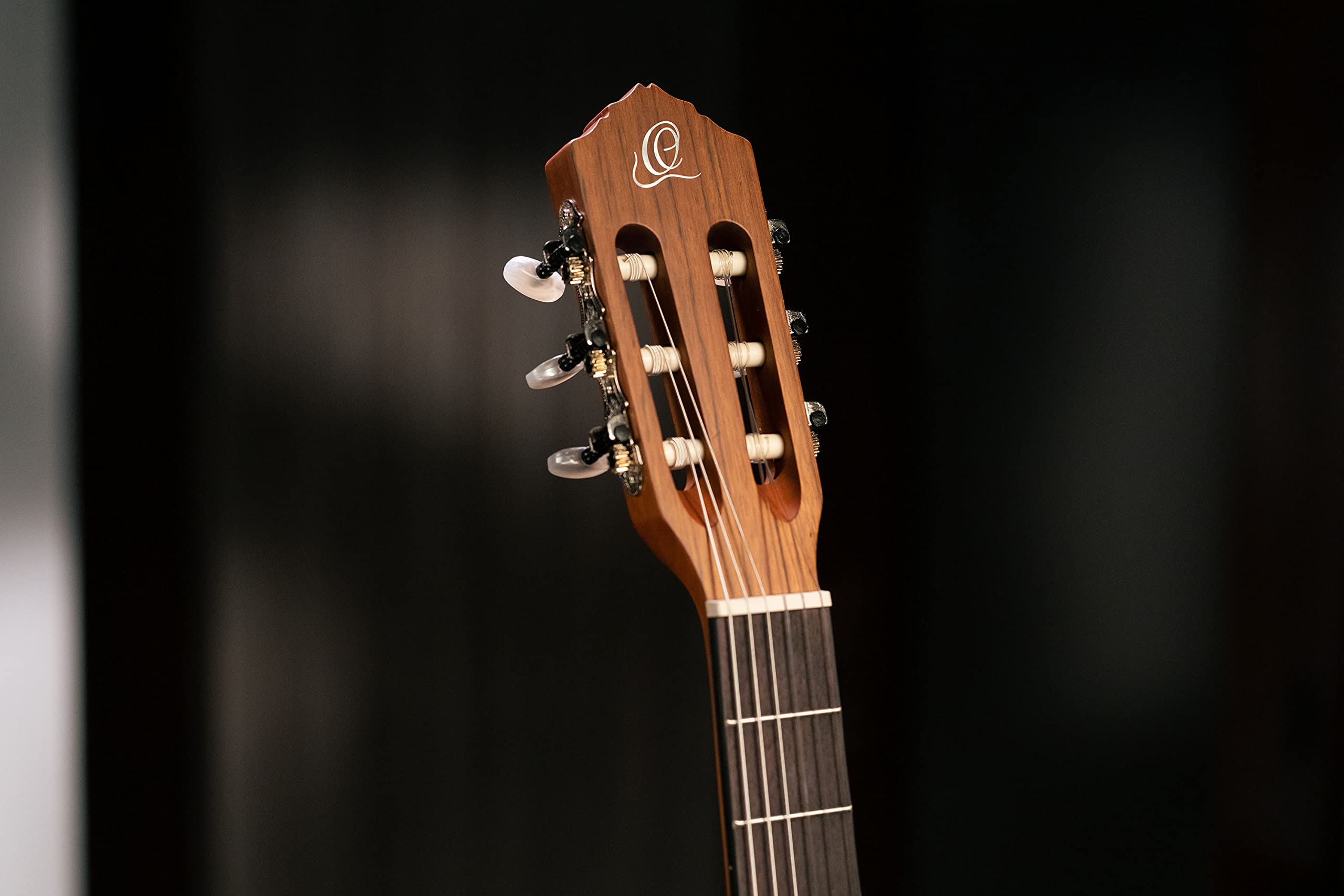 ortega-guitars-r122sn-chitarra-classica-4-4-slim-neck-cedro-con-gig-bag image 8