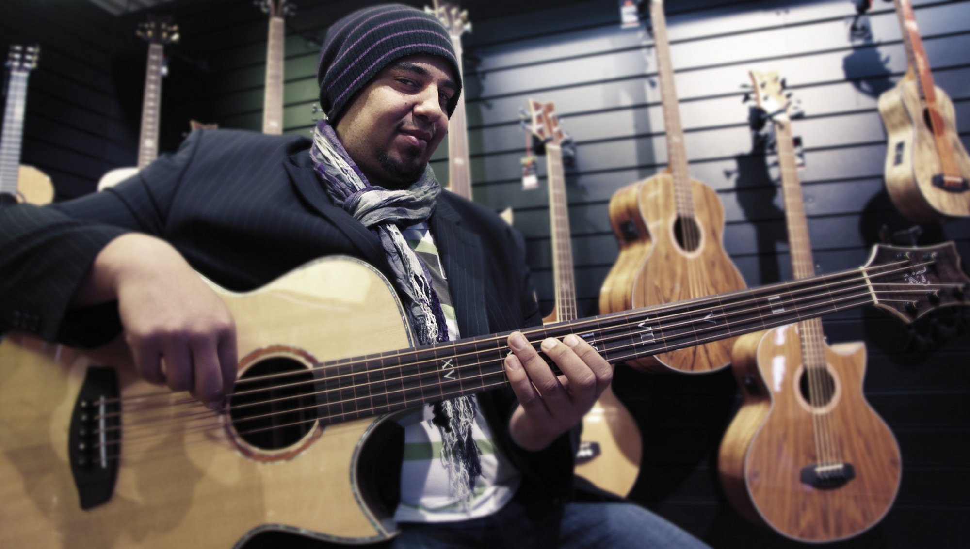 ortega-guitars-ktsm-5fl-ken-taylor-basso-acustico-5-corde-fretless-naturale-luci image 6