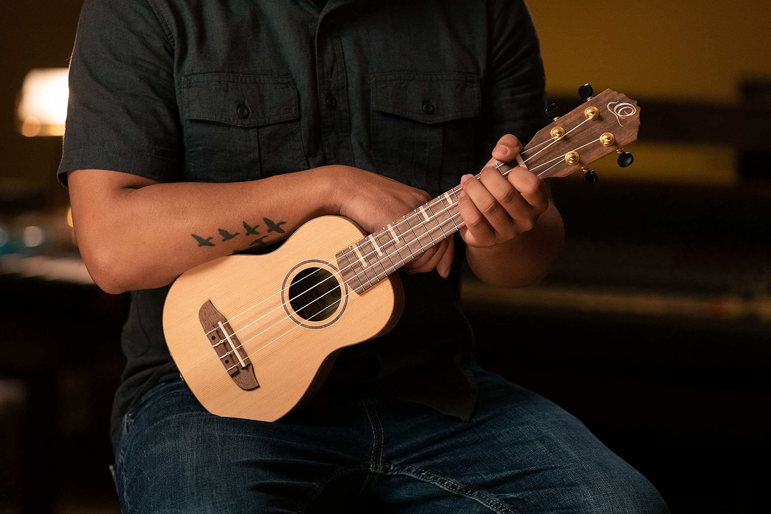 ortega-guitars-ruti-so-ukulele-soprano-acustico-timber-series-cedro-noce-natural image 7