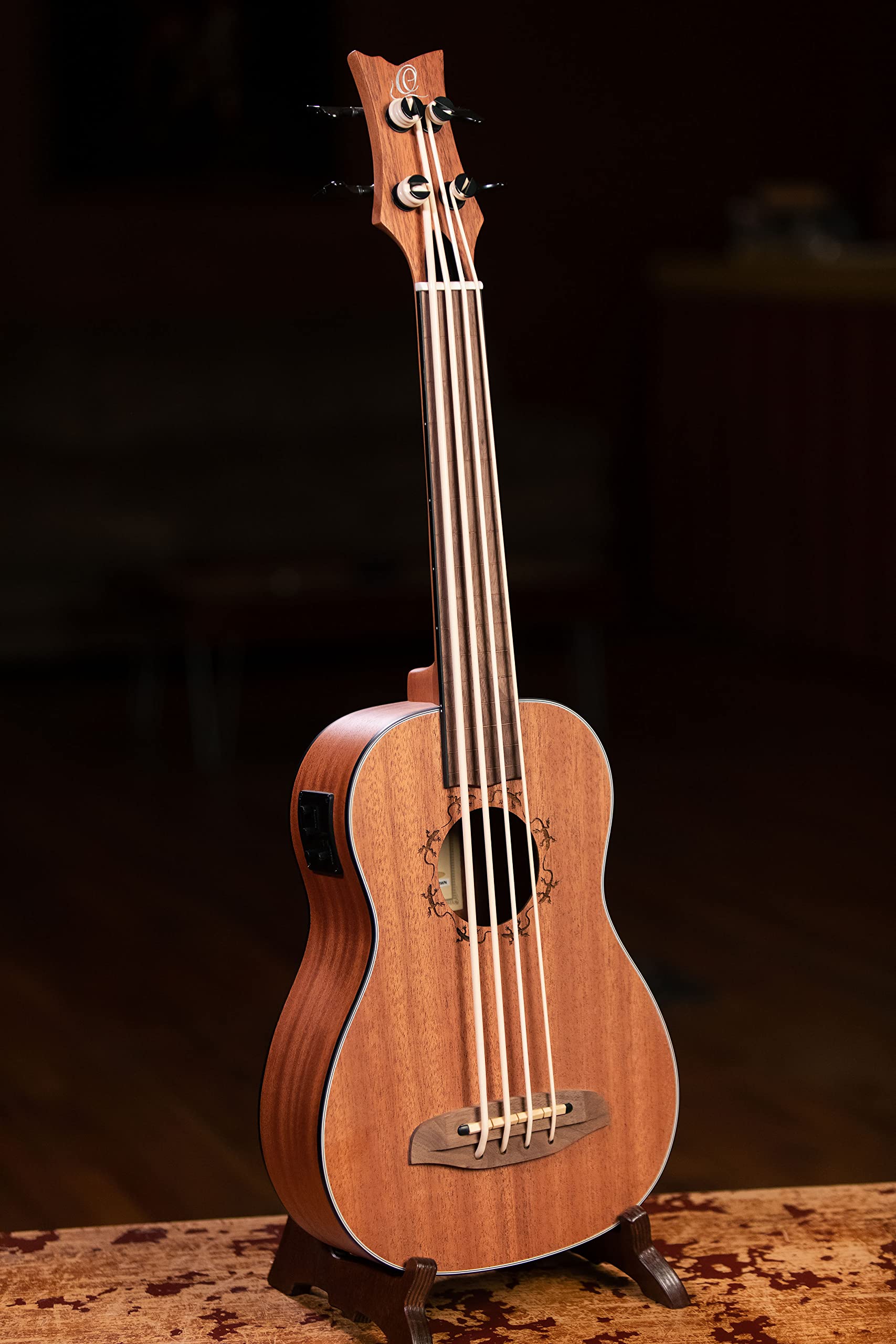 ortega-guitars-lizzy-bsfl-gb-u-bass-ukulele-basso-fretless-elettro-acustico-moga image 2