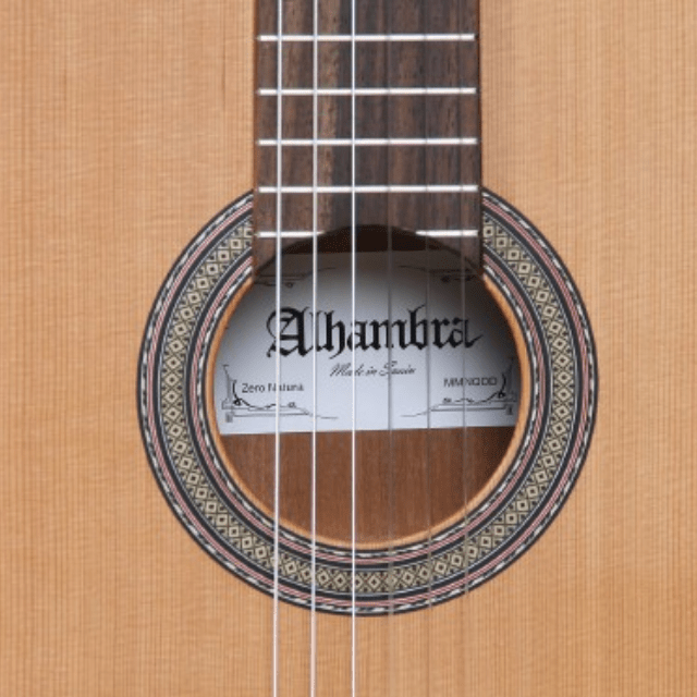 alhambra-guitarras-1-op-z-nature-classica image 3