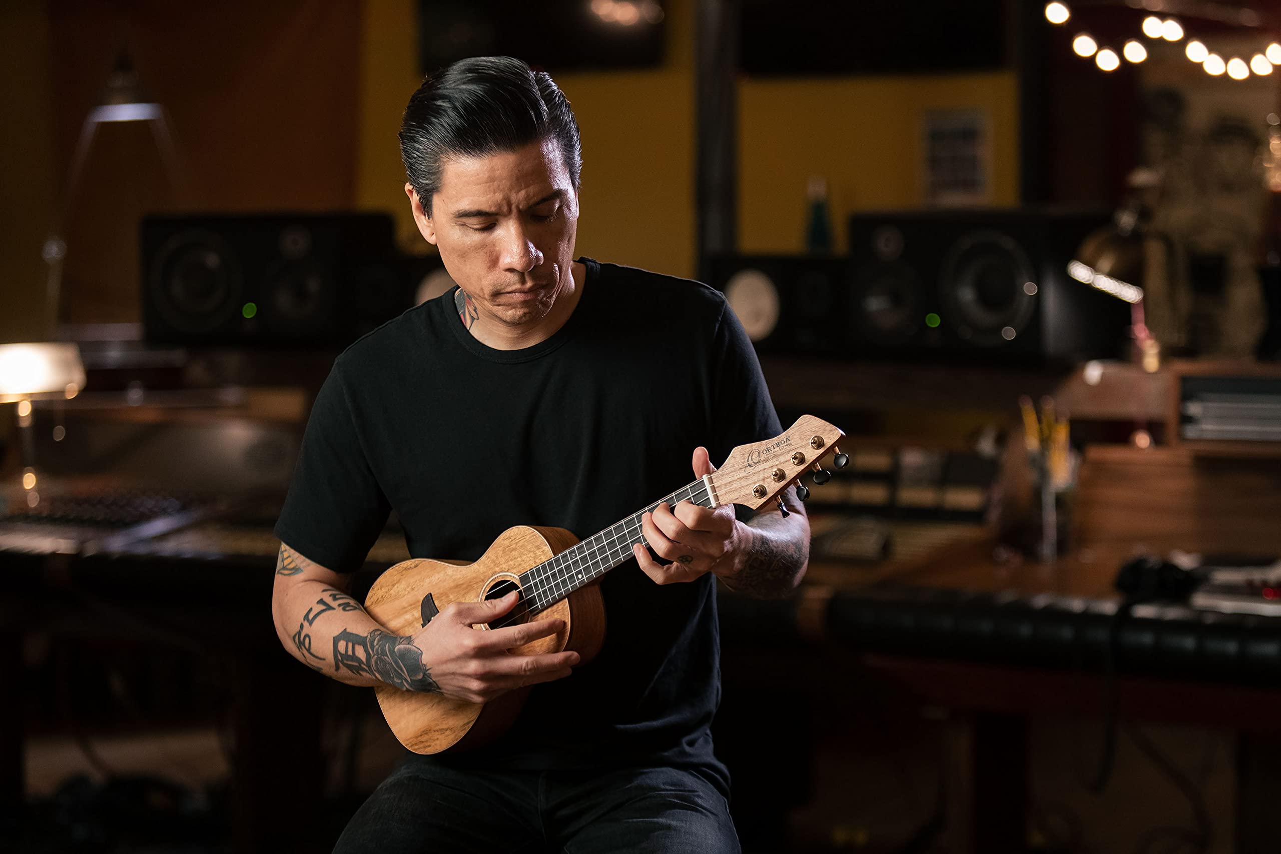 ortega-guitars-rumg-horizon-series-ukulele-concerto-acustico-mango-con-gig-bag image 4