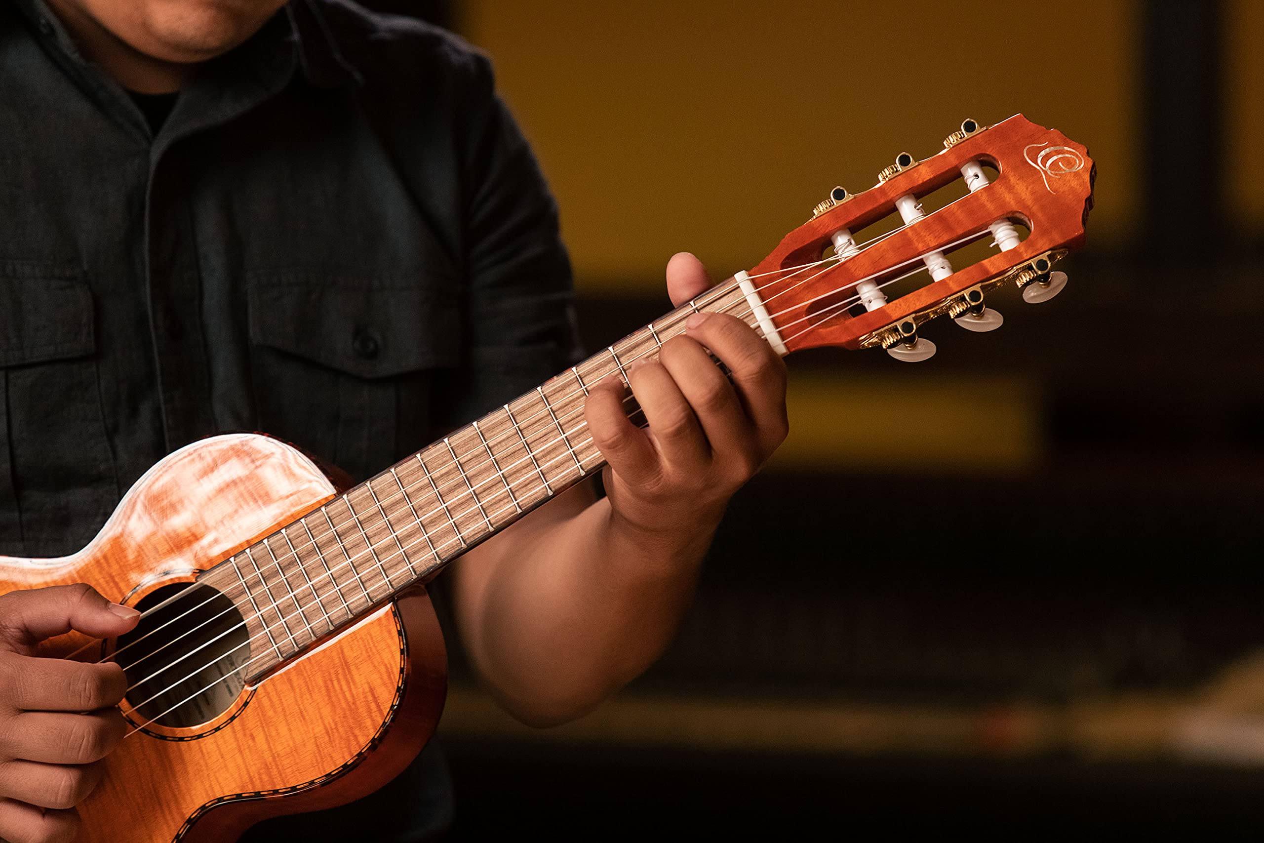 ortega-guitars-rgle18fmh-guitarlele-elettro-acustica-mini-travel-flamed-mahogany image 5