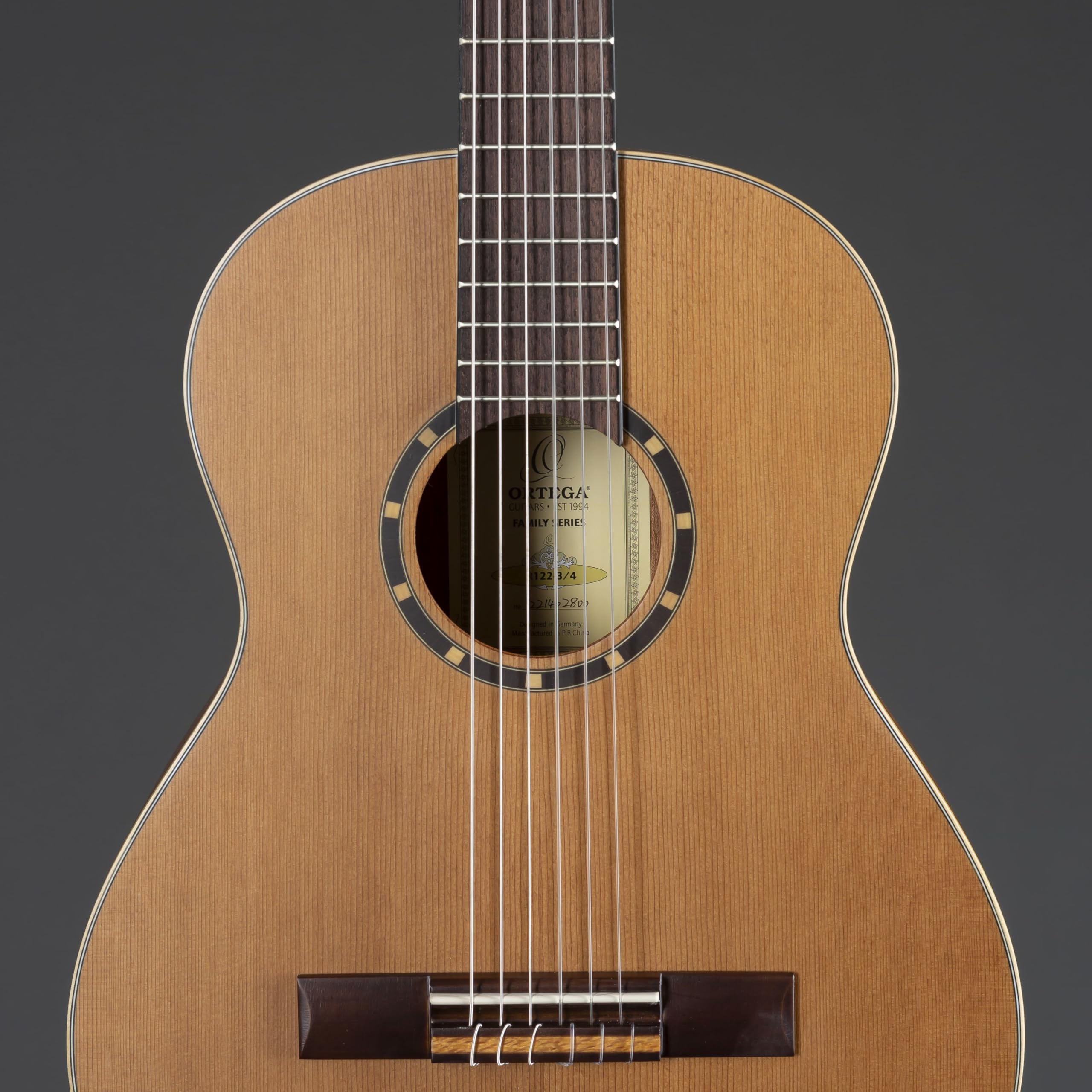 ortega-guitars-r122-3-4-chitarra-classica-3-4-mogano-cedro-con-gig-bag image 6