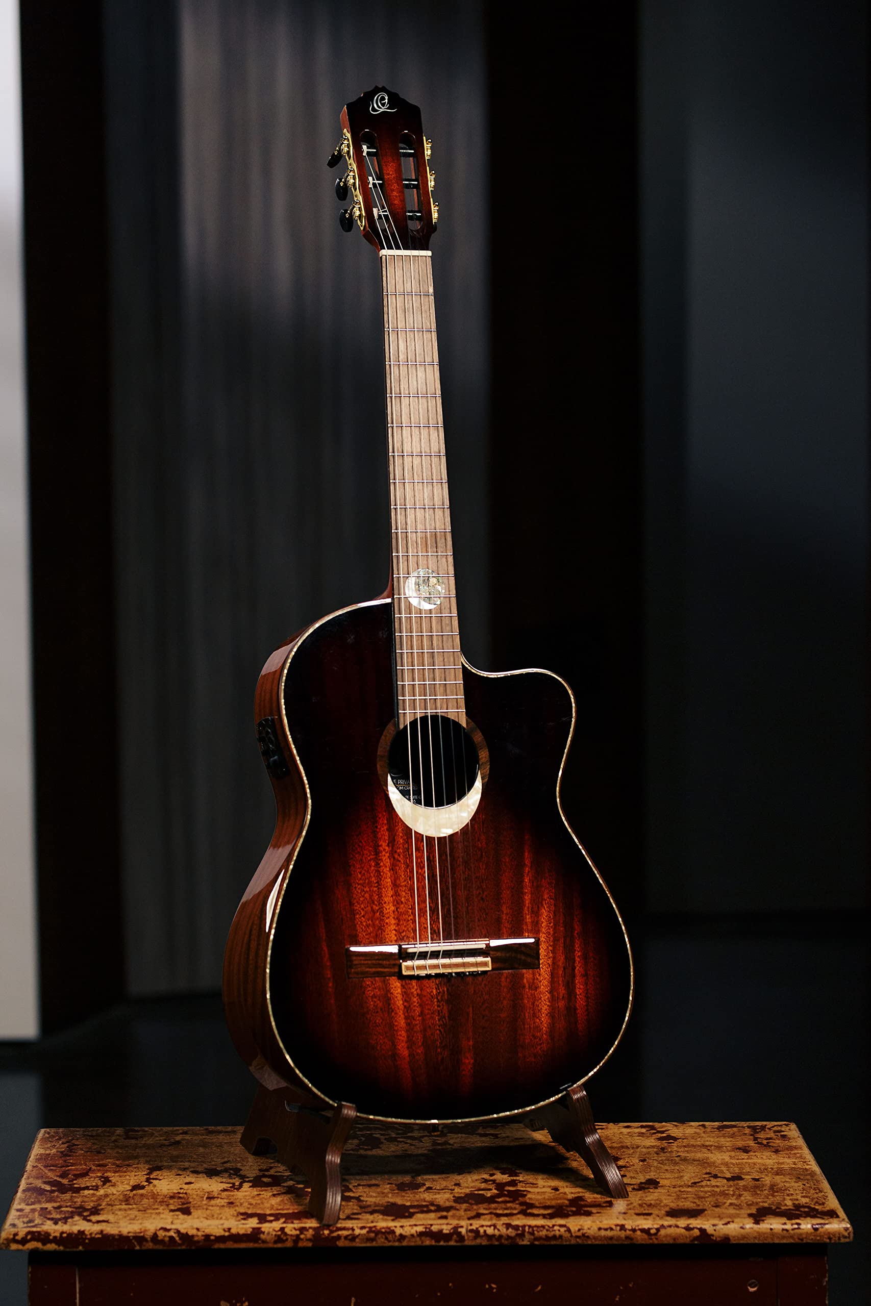 ortega-guitars-eclipse-suite-c-e-chitarra-classica-4-4-semi-solida-mogano-con-cu image 5