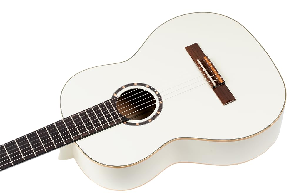 ortega-guitars-r121wh-family-series-chitarra-classica-4-4-bianca-con-gig-bag image 3