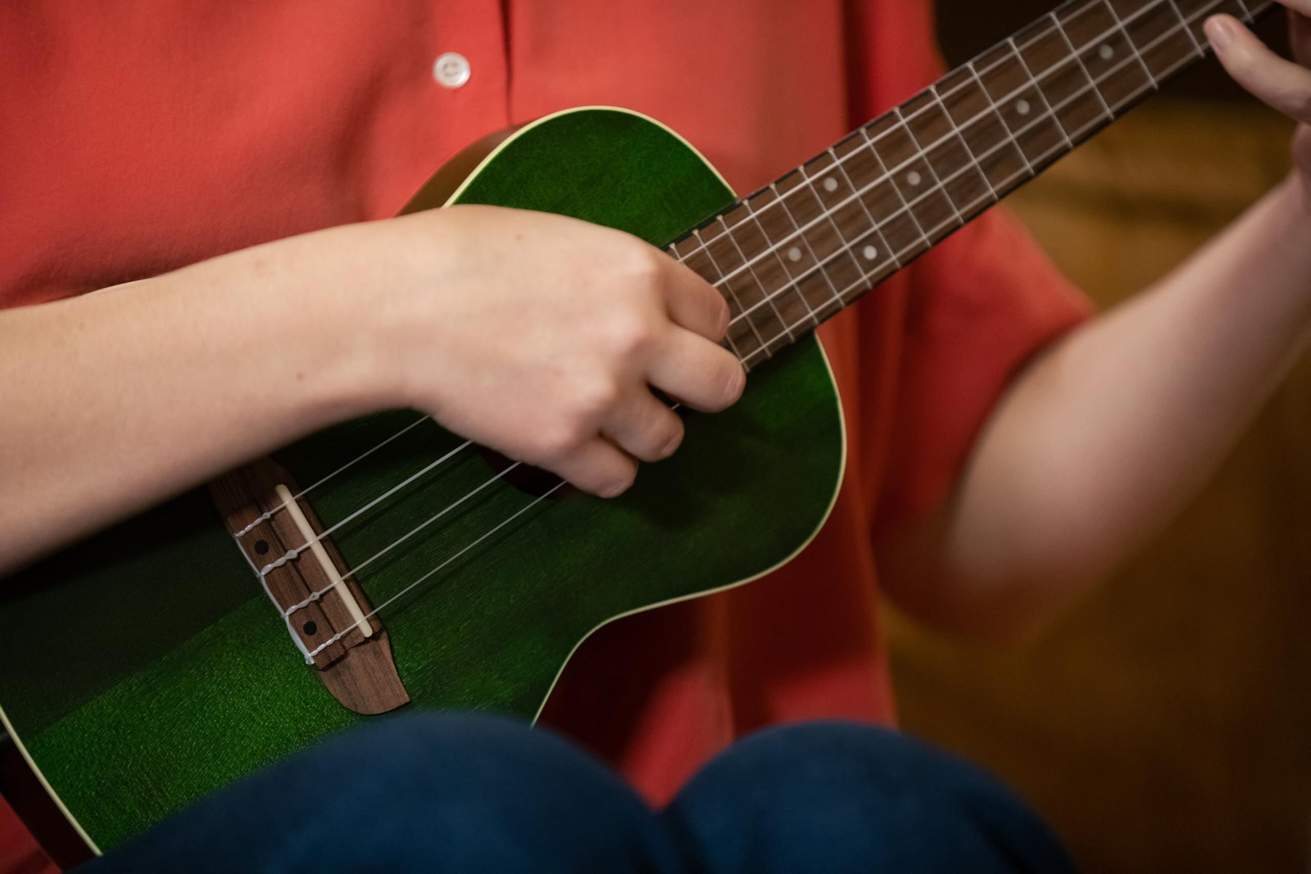 ortega-guitars-ruforest-earth-series-ukulele-concerto-acustico-okoume-verde-scur image 7
