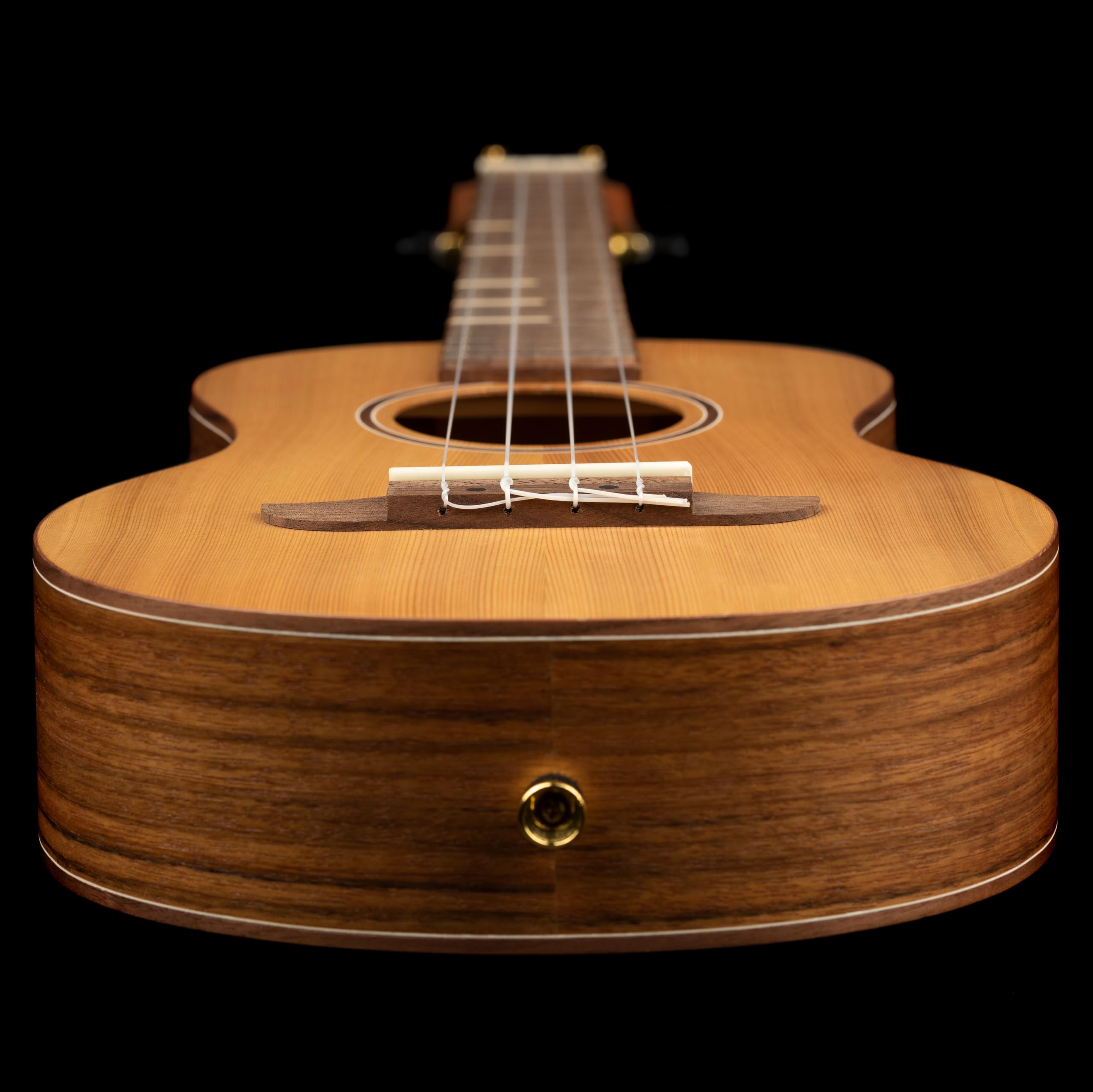 ortega-guitars-ruti-te-ukulele-tenore-acustico-timber-series-cedro-noce-natural- image 4